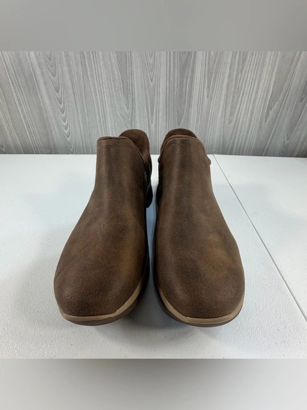 Skechers slip ins